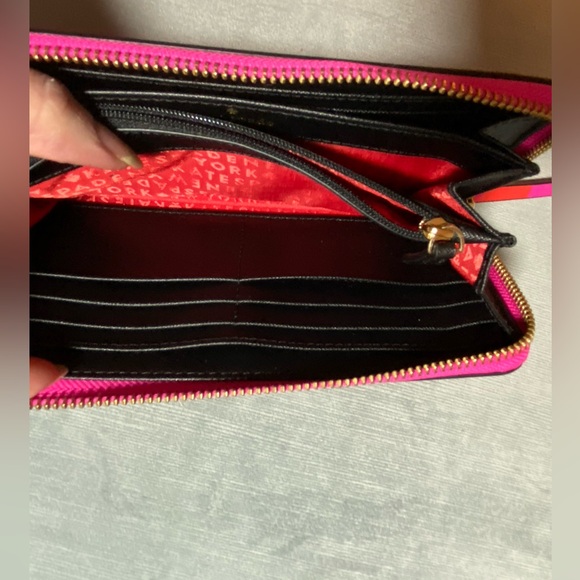 Kate Spade long bright stripe zip around wallet, EUC 8”x4”x1”, much storage - Picture 14 of 17
